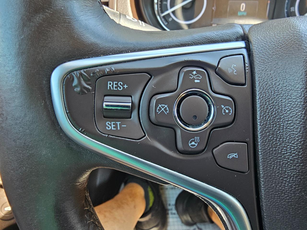 Buick Regal 4dr Sdn Premium II FWD 2016