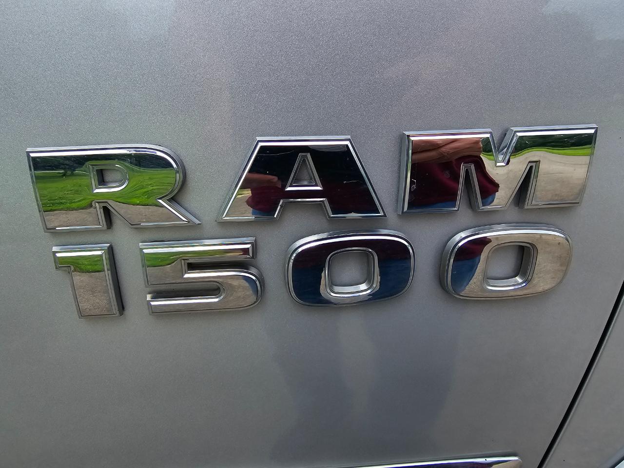 RAM 1500 Laramie 4x4 Crew Cab 5'7" Box 2017