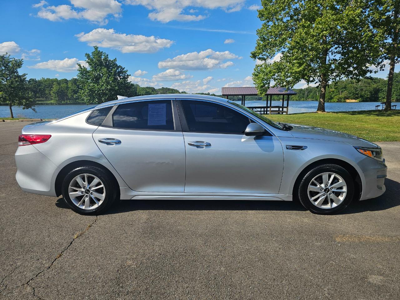 Kia Optima 4dr Sdn LX 2016