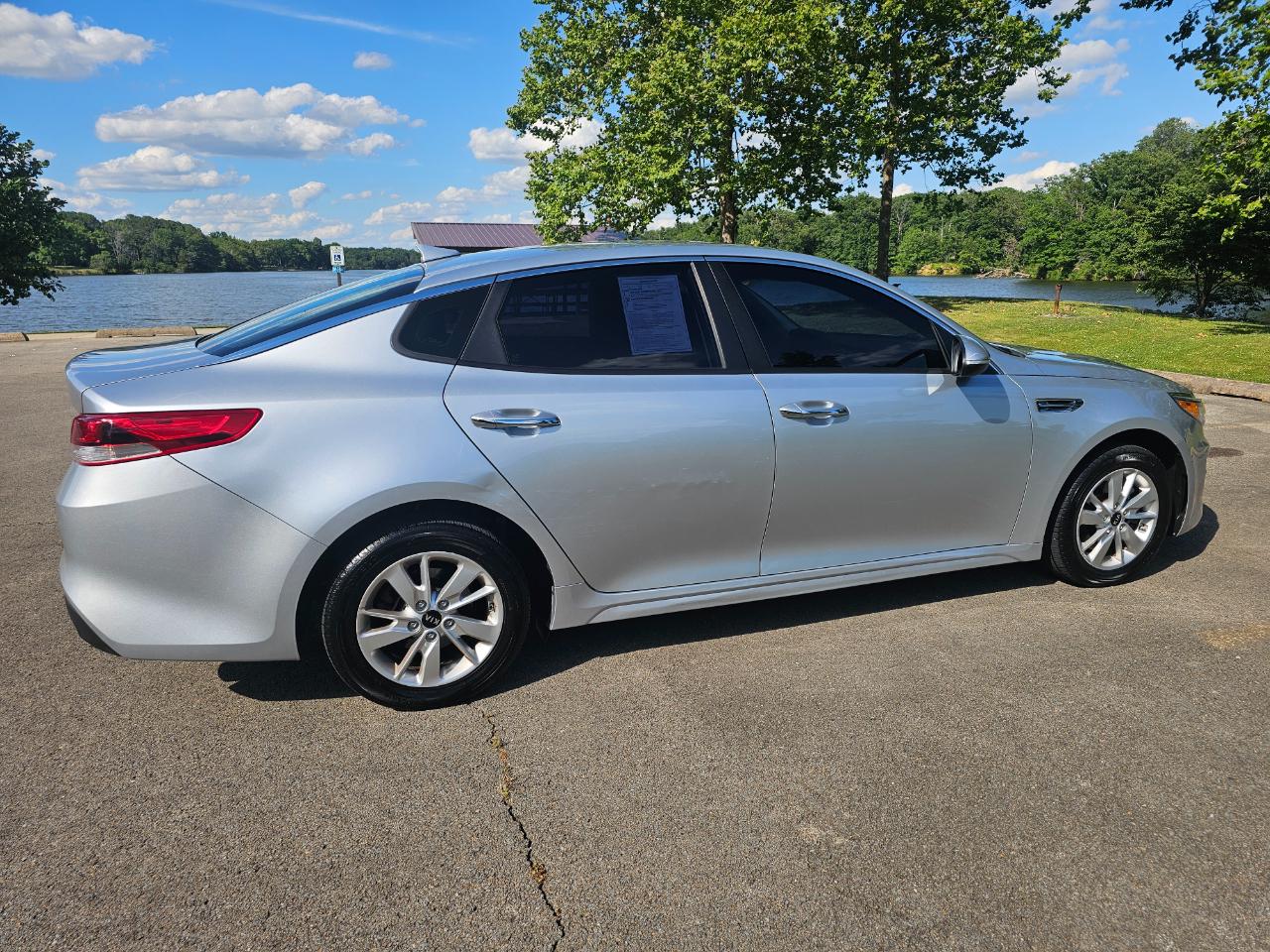Kia Optima 4dr Sdn LX 2016