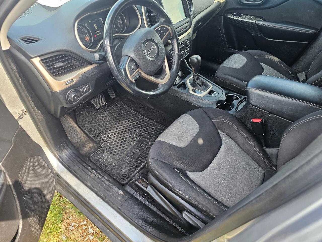 Jeep Cherokee FWD 4dr Latitude 2014