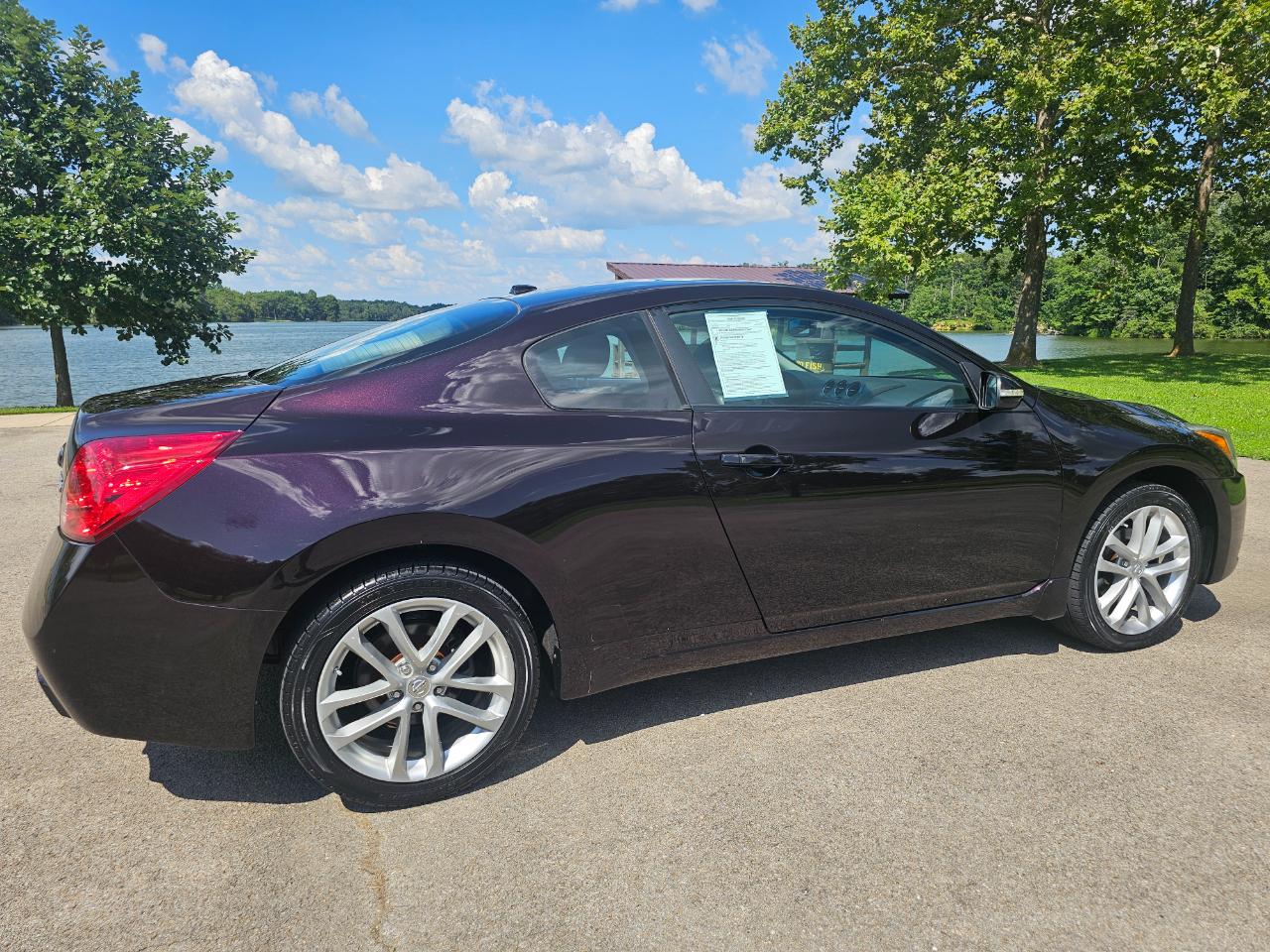 Nissan Altima 2dr Cpe V6 Manual 3.5 SR 2012
