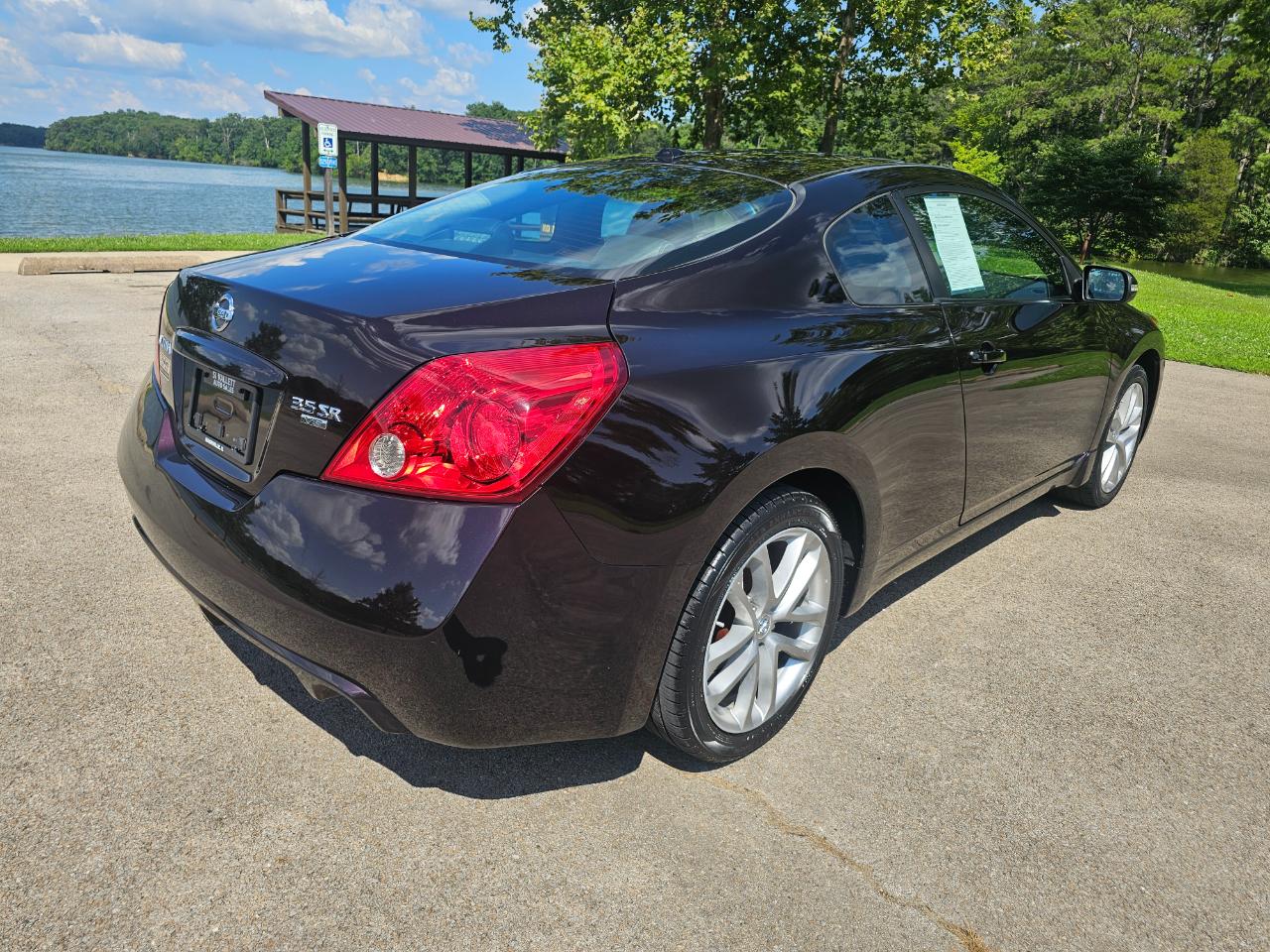 Nissan Altima 2dr Cpe V6 Manual 3.5 SR 2012