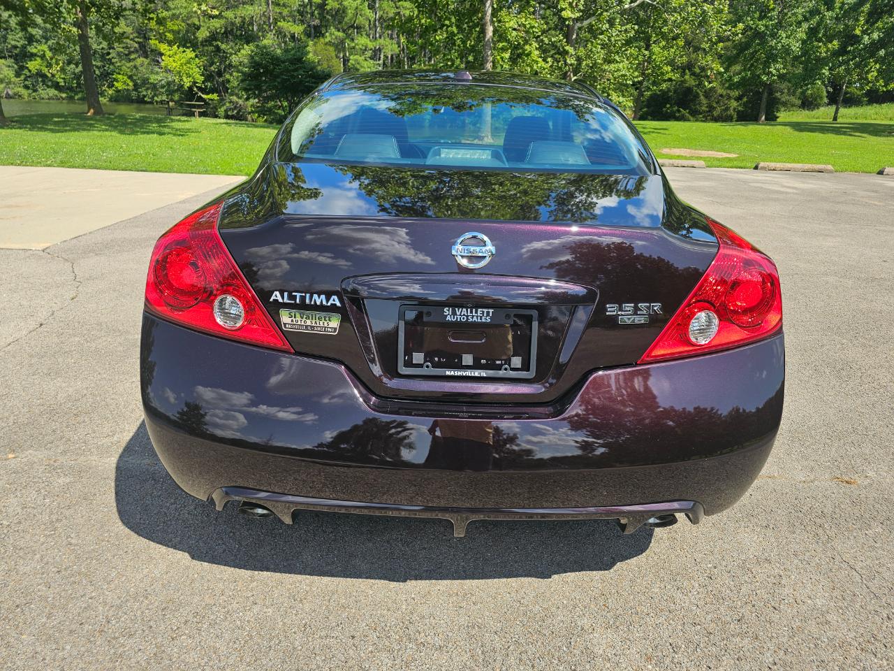 Nissan Altima 2dr Cpe V6 Manual 3.5 SR 2012