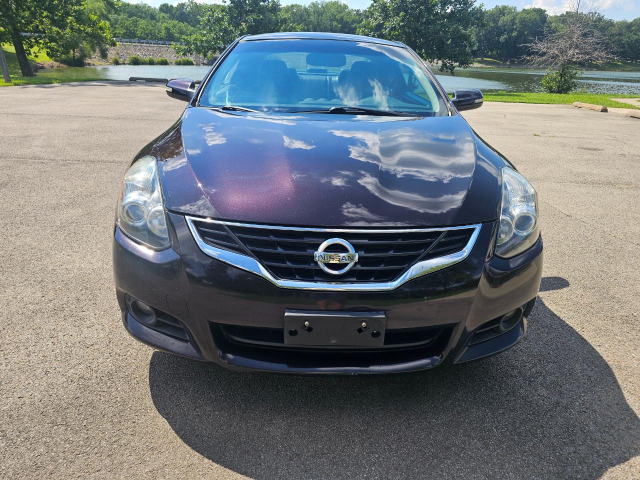 Nissan Altima 2dr Cpe V6 Manual 3.5 SR 2012