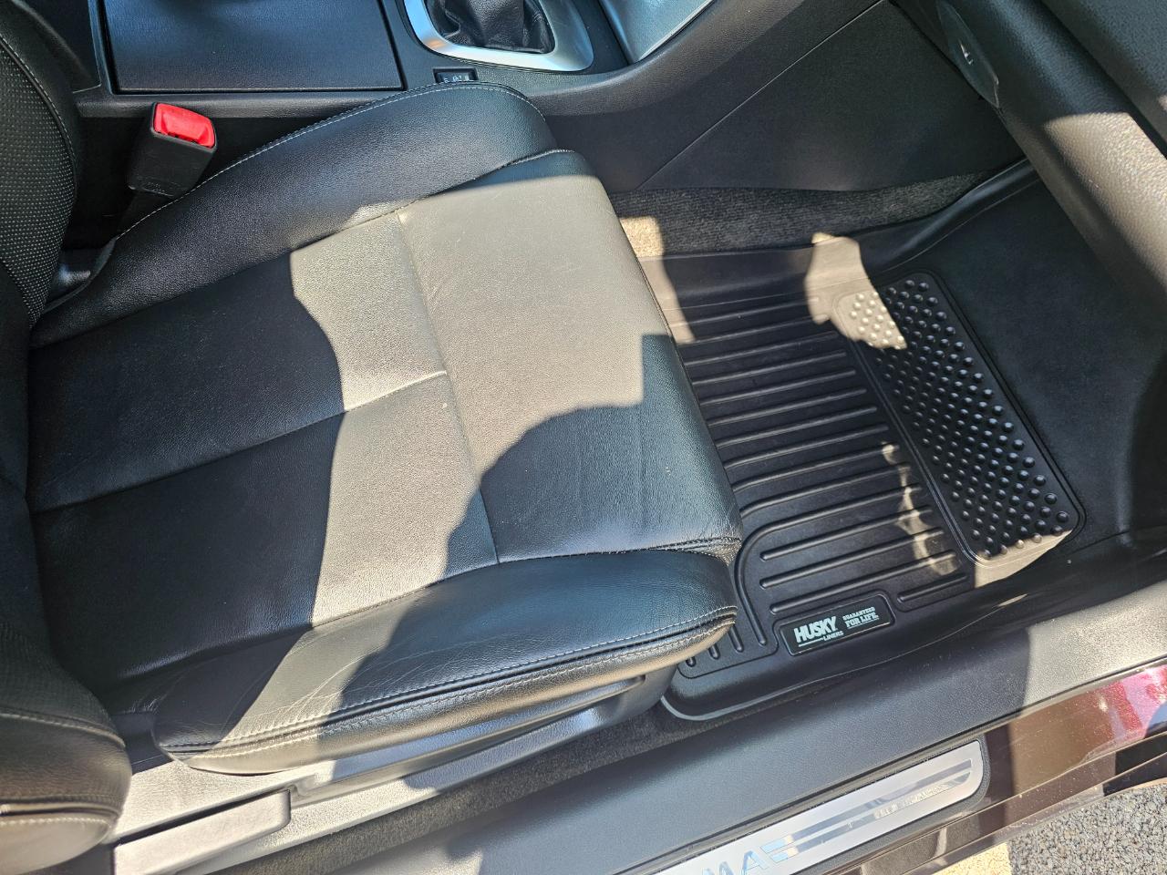 Nissan Altima 2dr Cpe V6 Manual 3.5 SR 2012