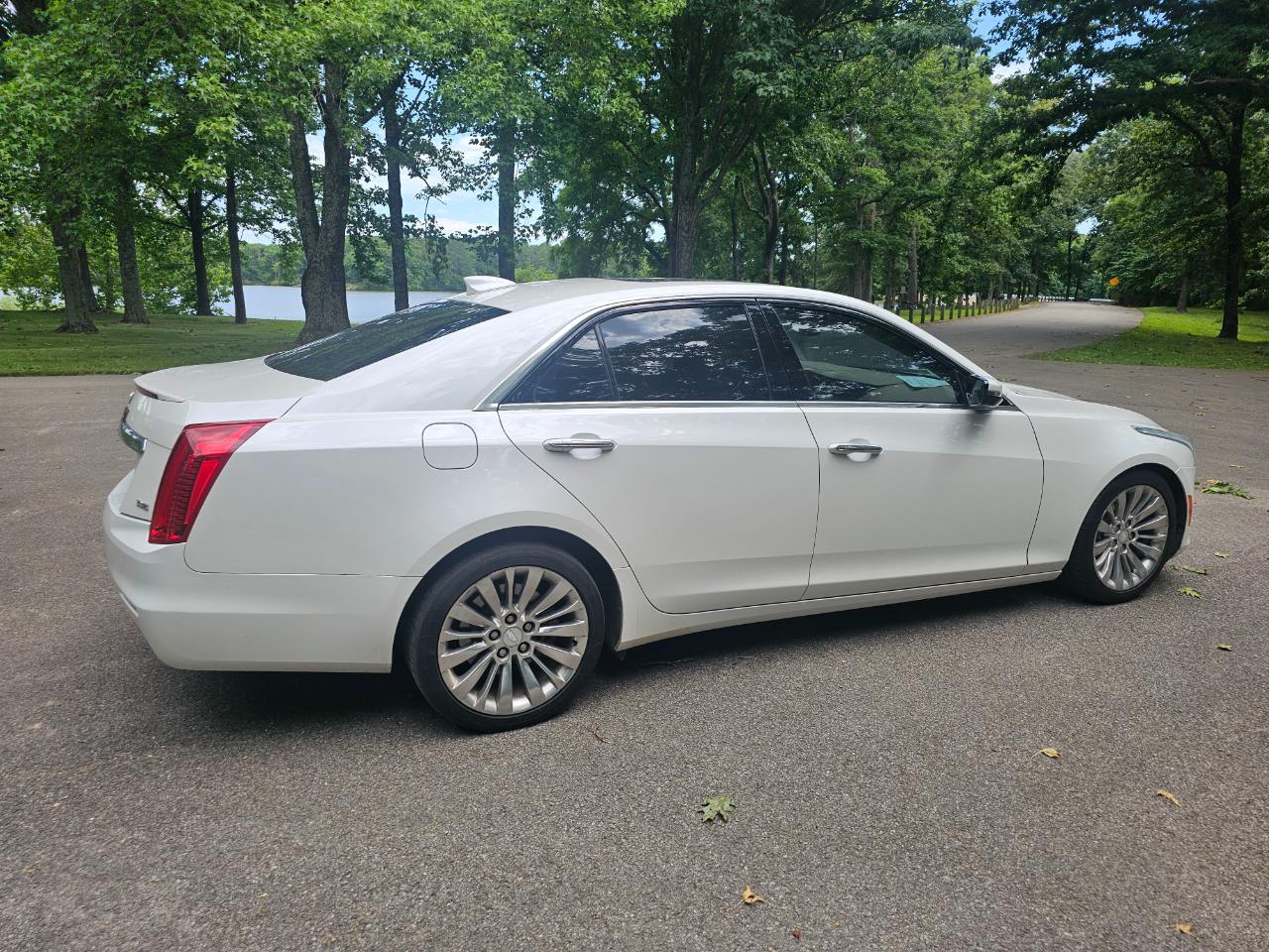 Cadillac CTS Sedan 4dr Sdn 3.6L Luxury RWD 2015
