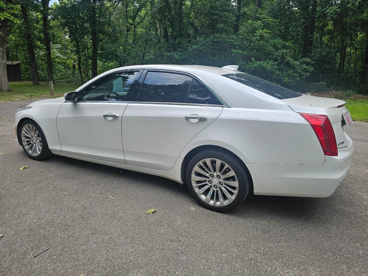 Cadillac CTS Sedan 4dr Sdn 3.6L Luxury RWD 2015