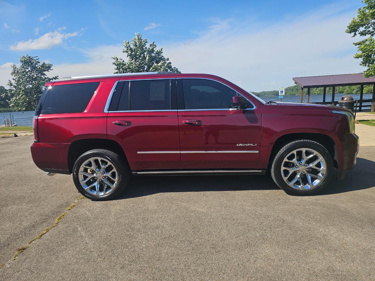GMC Yukon 4WD 4dr Denali 2017