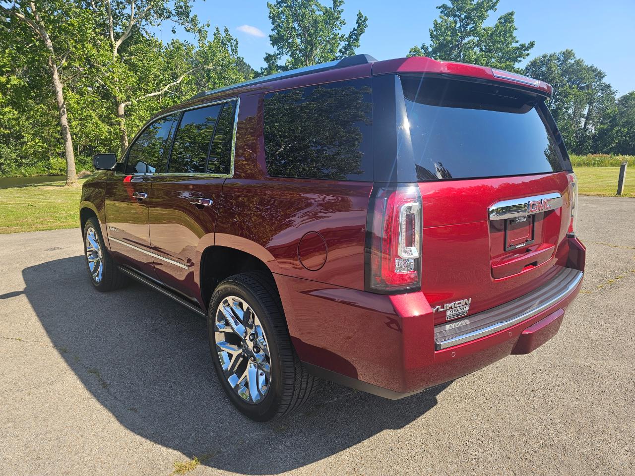 GMC Yukon 4WD 4dr Denali 2017