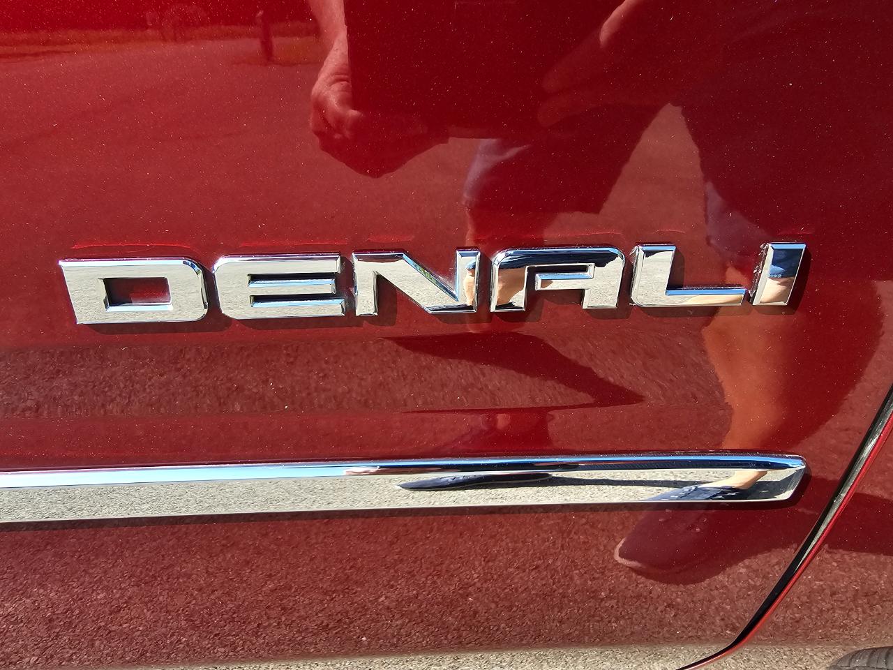 GMC Yukon 4WD 4dr Denali 2017