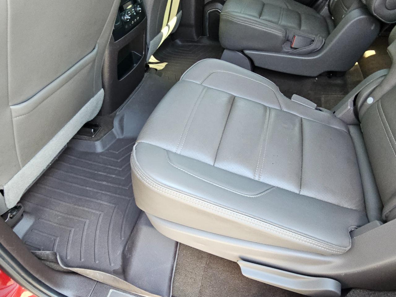 GMC Yukon 4WD 4dr Denali 2017