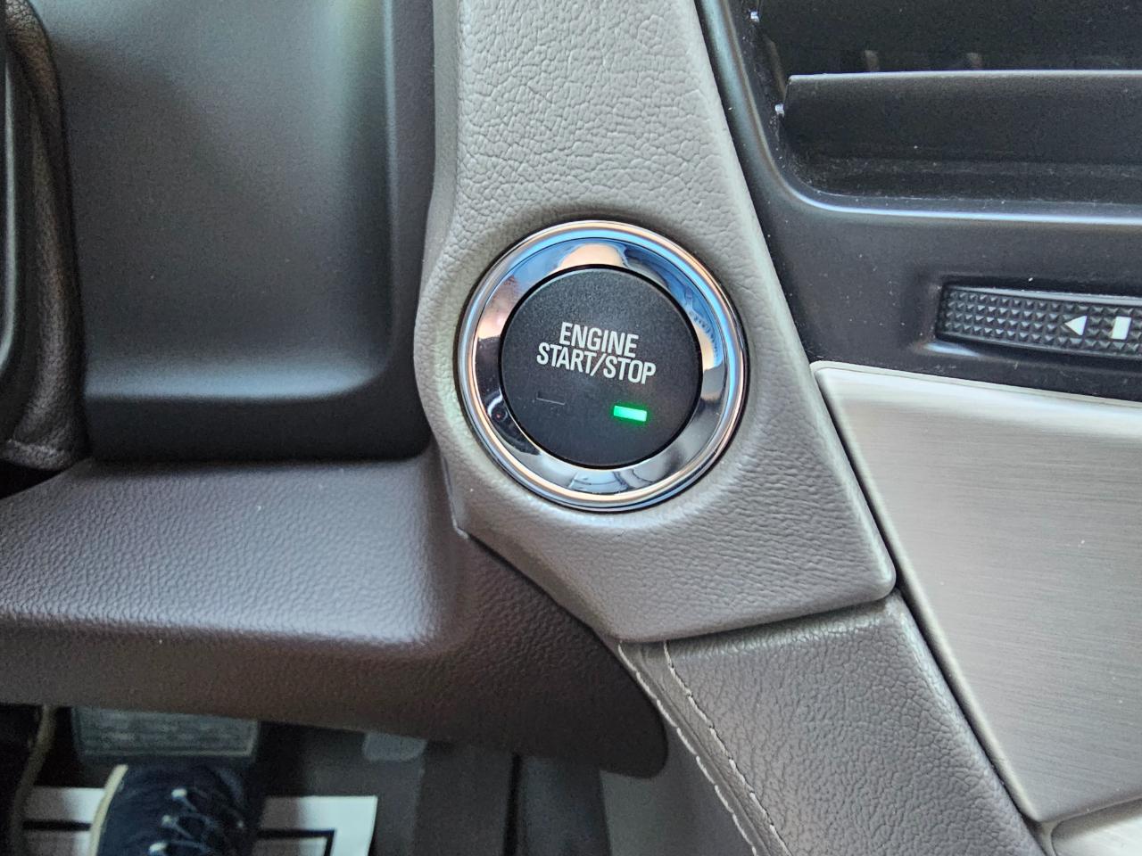GMC Yukon 4WD 4dr Denali 2017