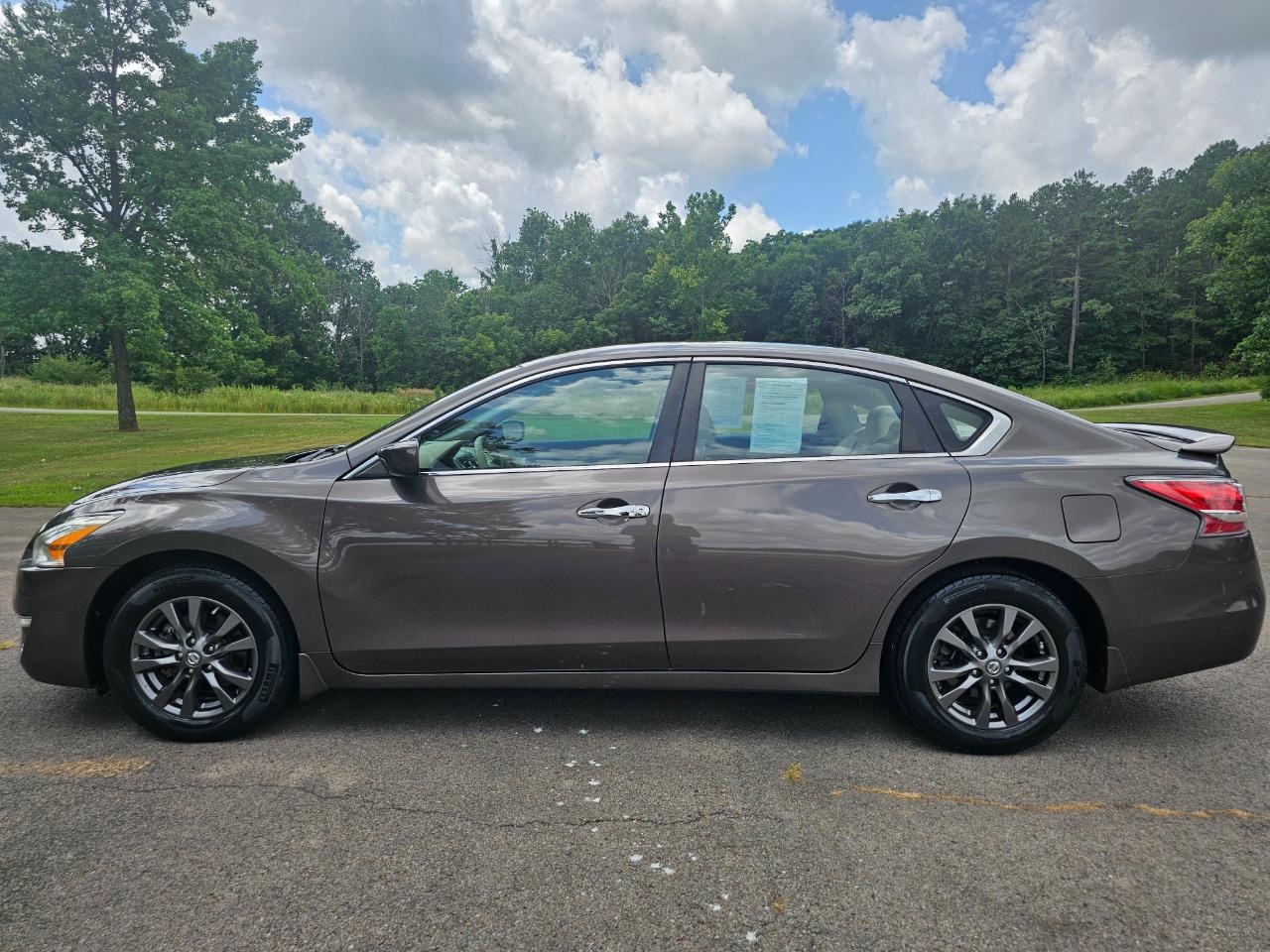 Nissan Altima 4dr Sdn I4 2.5 S 2015