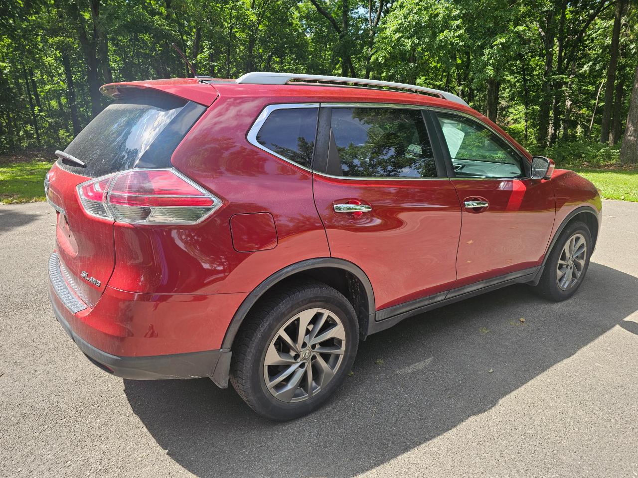 Nissan Rogue AWD 4dr SL 2016