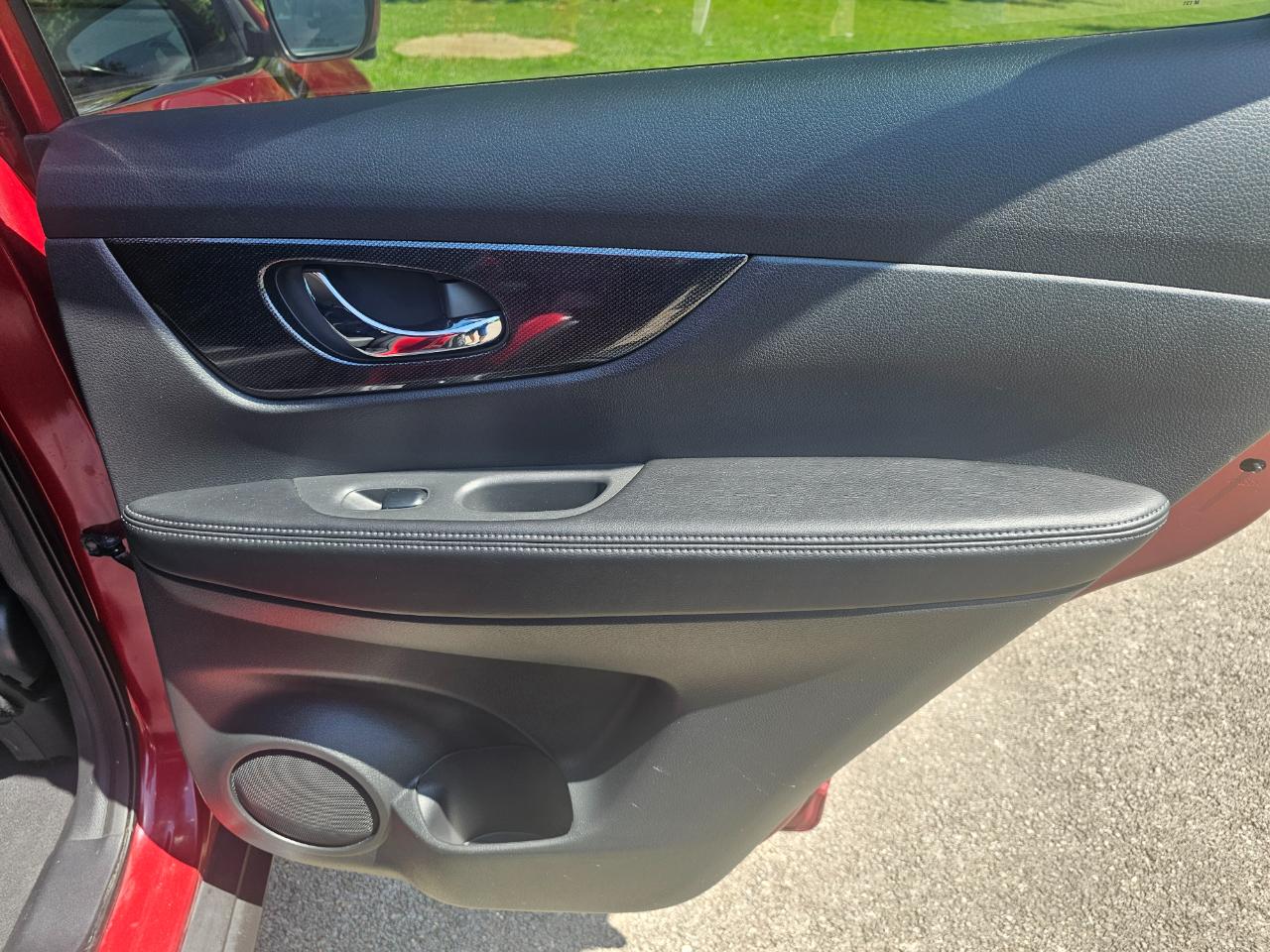 Nissan Rogue AWD 4dr SL 2016
