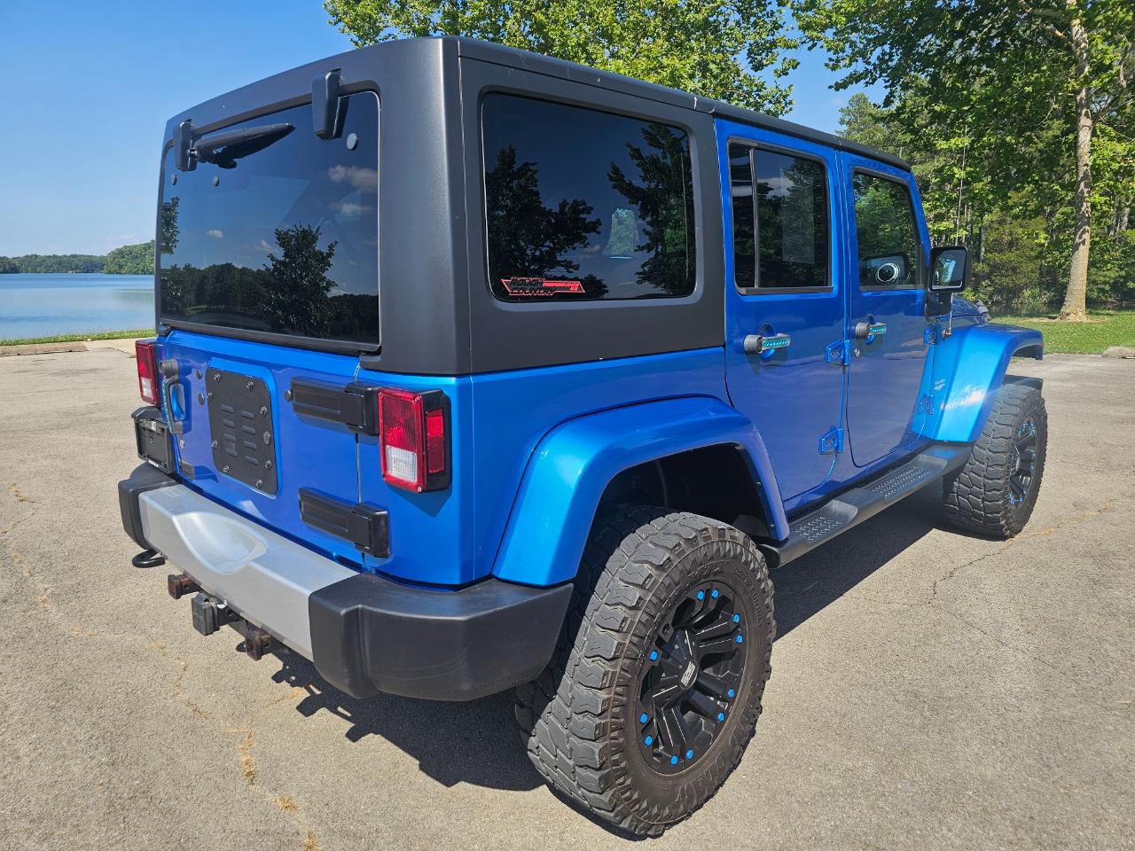 Jeep Wrangler Unlimited 4WD 4dr Sahara 2015