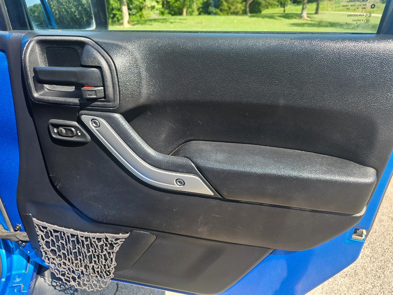 Jeep Wrangler Unlimited 4WD 4dr Sahara 2015