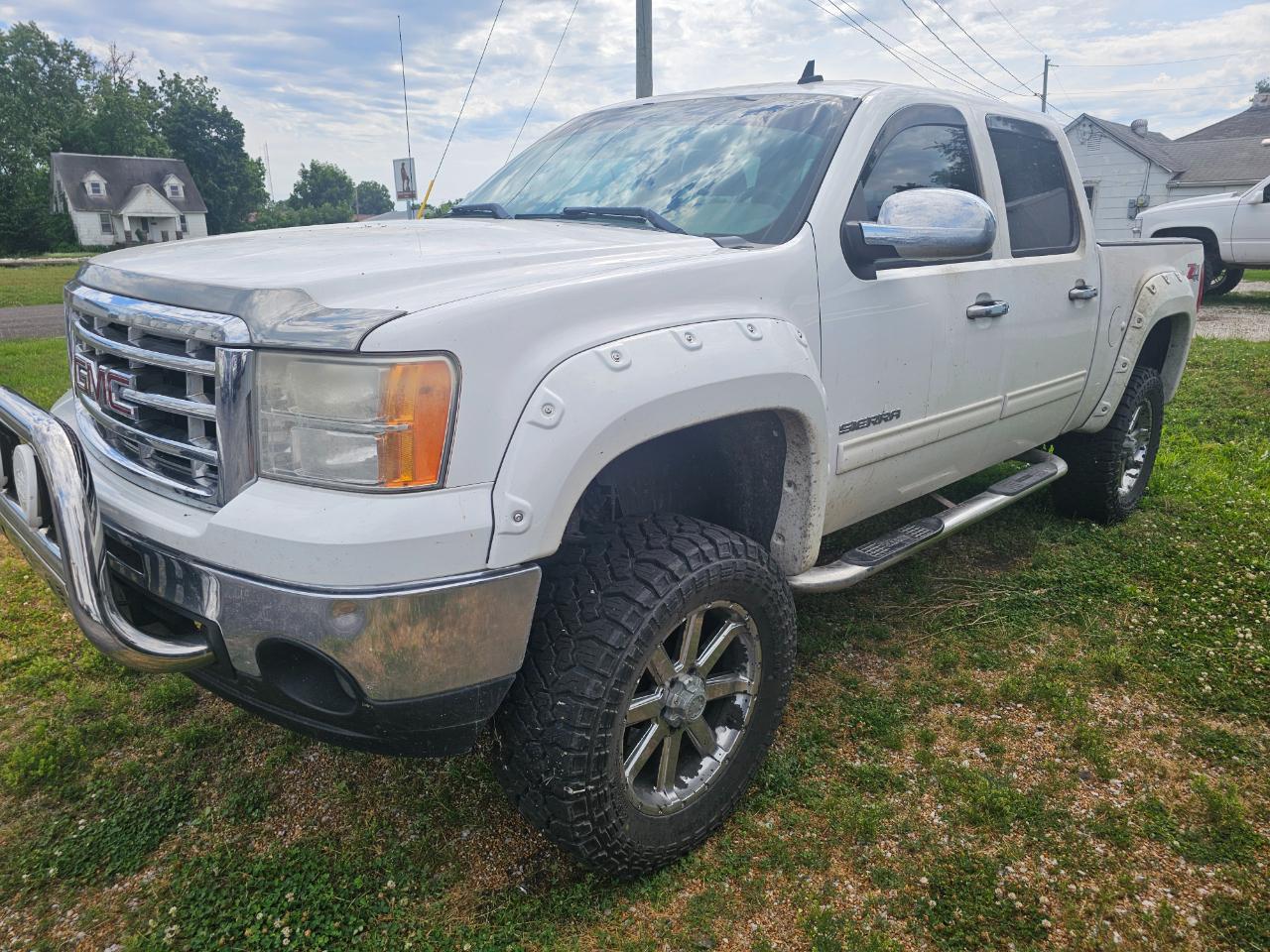 GMC Sierra 1500 4WD Crew Cab 143.5" SLE 2011