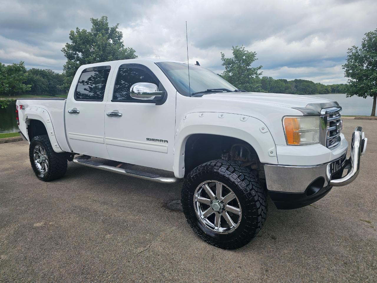 GMC Sierra 1500 4WD Crew Cab 143.5" SLE 2011