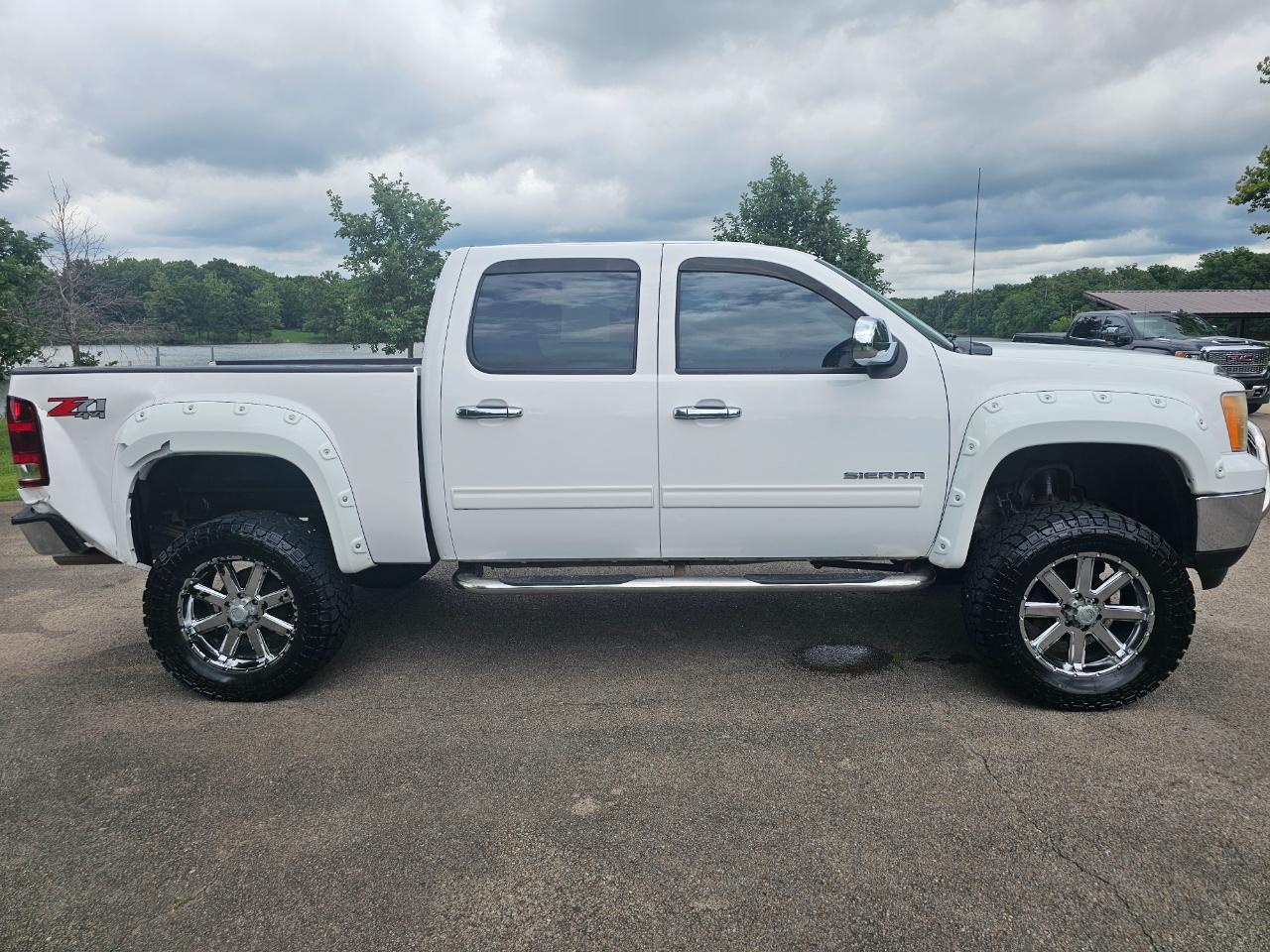 GMC Sierra 1500 4WD Crew Cab 143.5" SLE 2011