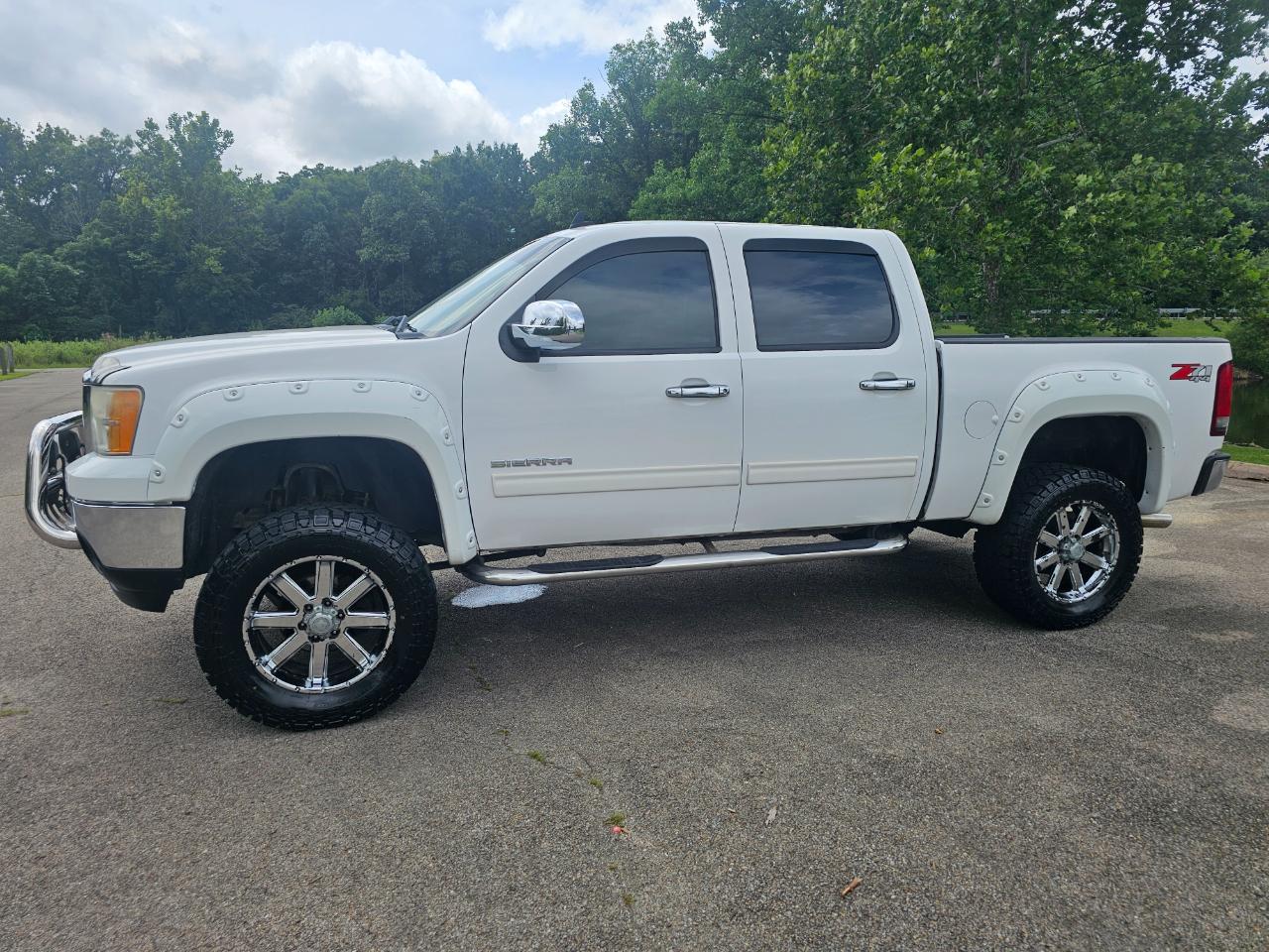 GMC Sierra 1500 4WD Crew Cab 143.5" SLE 2011