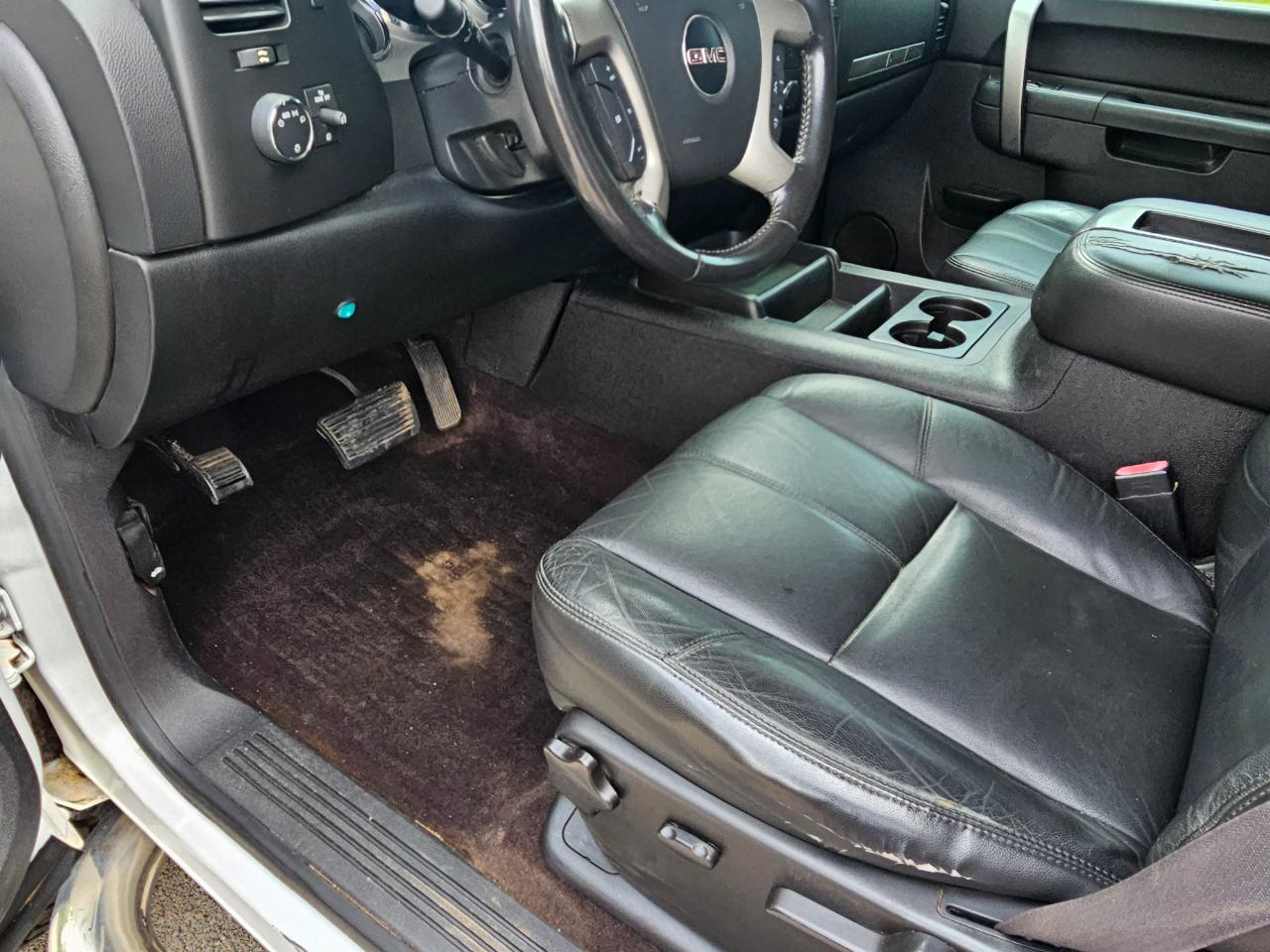 GMC Sierra 1500 4WD Crew Cab 143.5" SLE 2011
