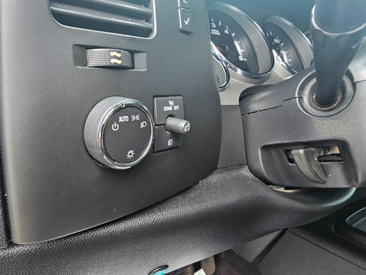 GMC Sierra 1500 4WD Crew Cab 143.5" SLE 2011
