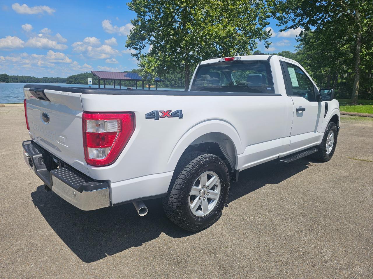 Ford F-150 4WD Reg Cab 141" XL 2021