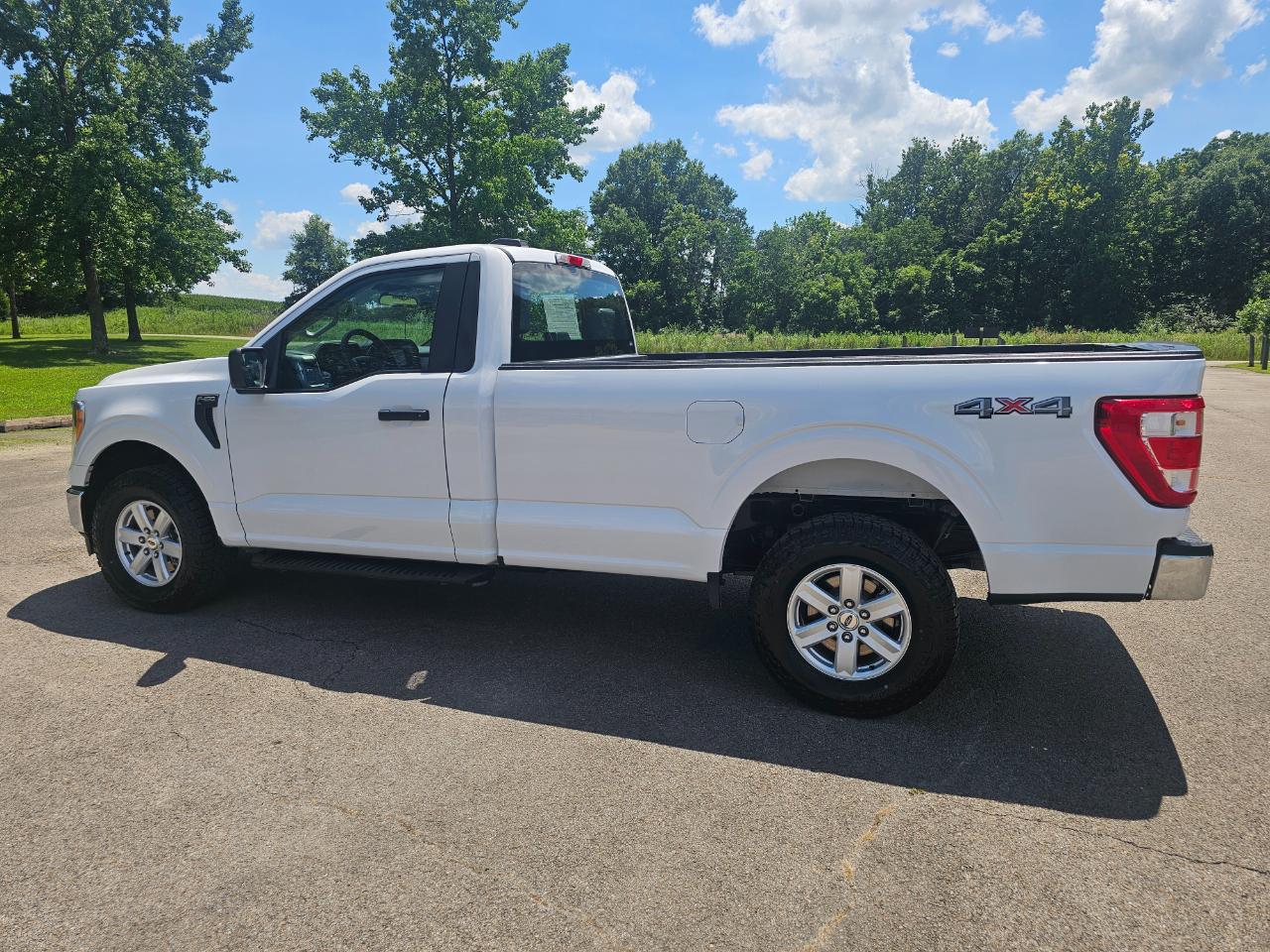 Ford F-150 4WD Reg Cab 141" XL 2021