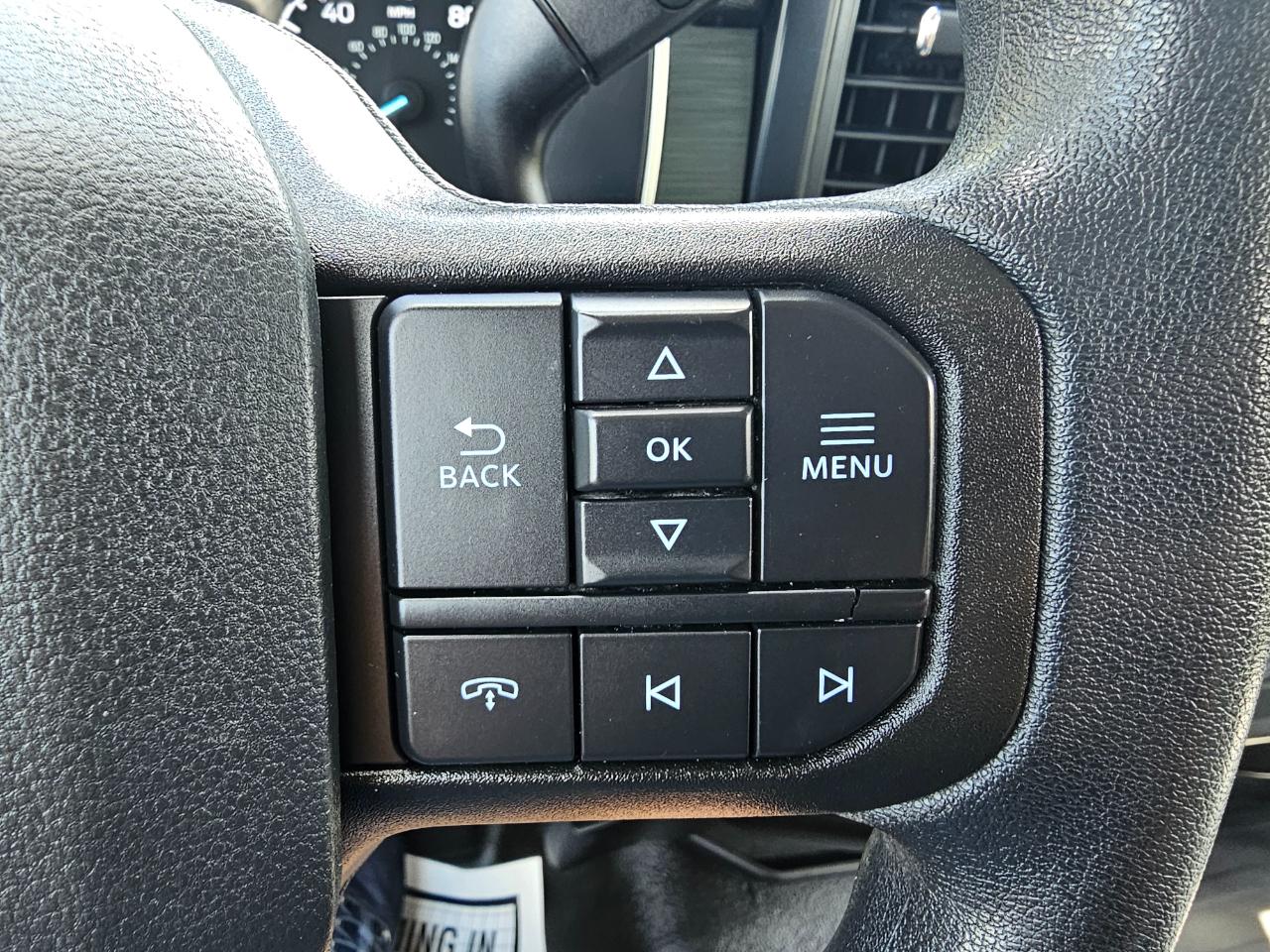 Ford F-150 4WD Reg Cab 141" XL 2021