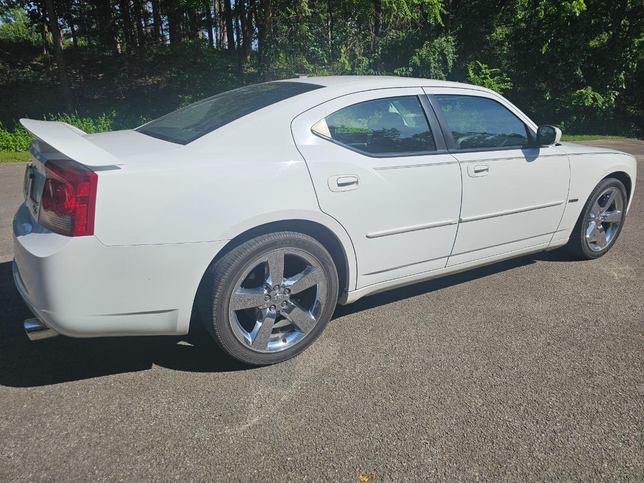 Dodge Charger 4dr Sdn R/T RWD 2010