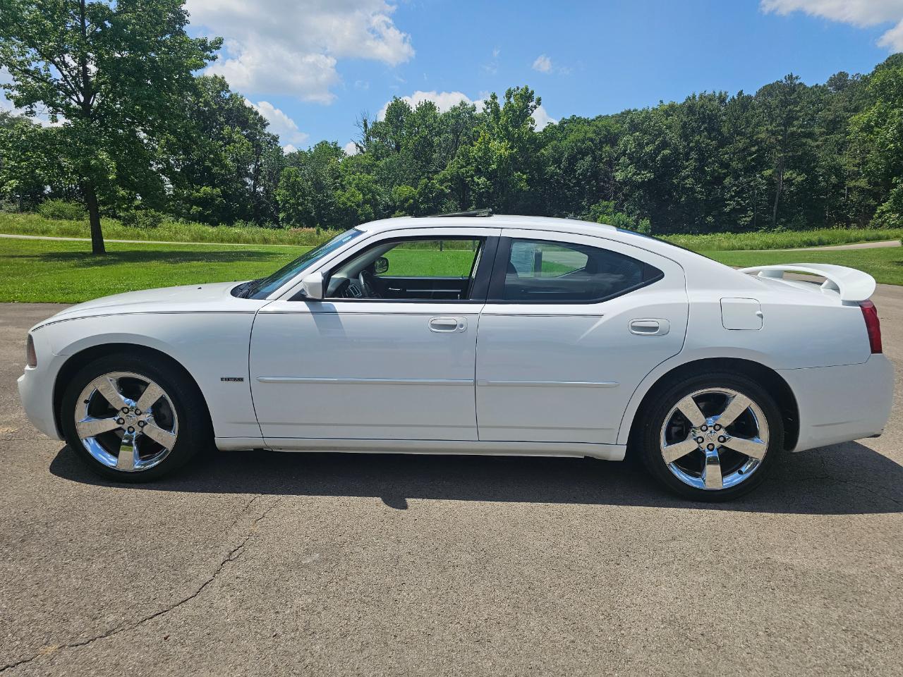 Dodge Charger 4dr Sdn R/T RWD 2010