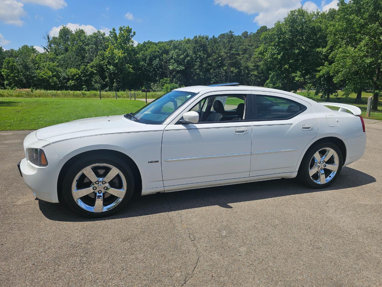 Dodge Charger 4dr Sdn R/T RWD 2010