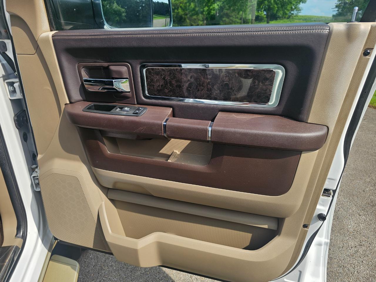RAM 2500 4WD Crew Cab 149" Laramie Longhorn 2012