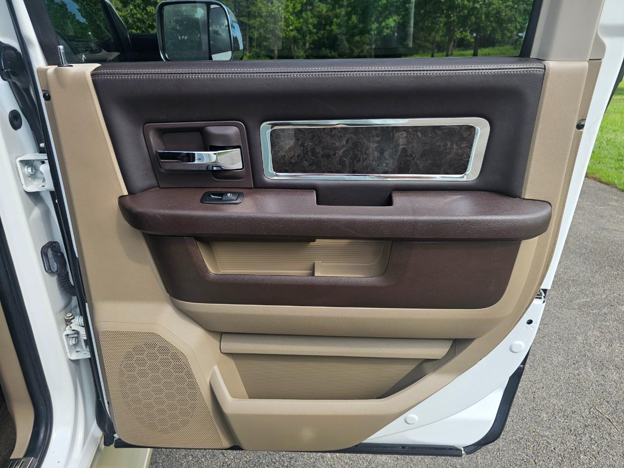 RAM 2500 4WD Crew Cab 149" Laramie Longhorn 2012
