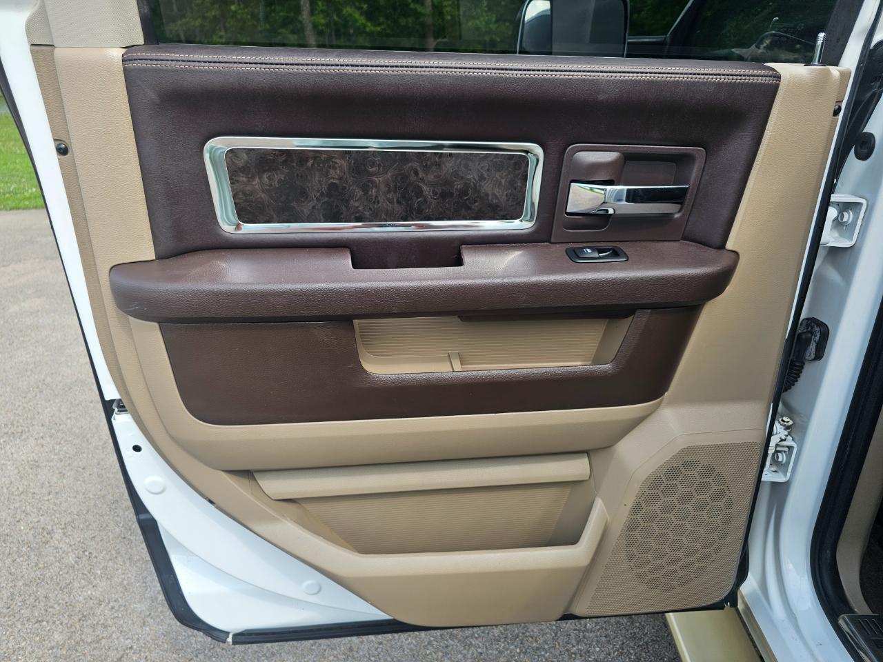 RAM 2500 4WD Crew Cab 149" Laramie Longhorn 2012