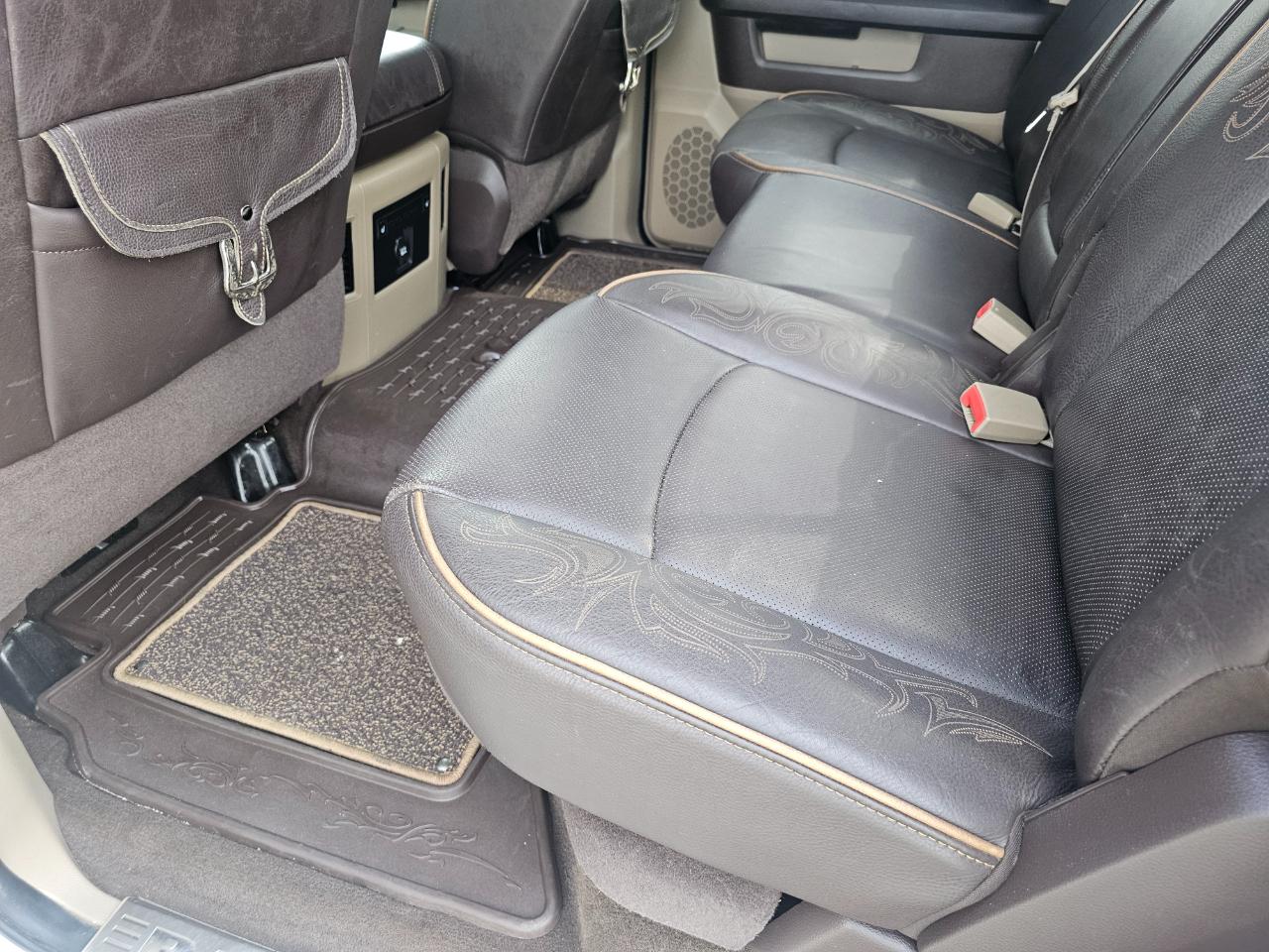 RAM 2500 4WD Crew Cab 149" Laramie Longhorn 2012