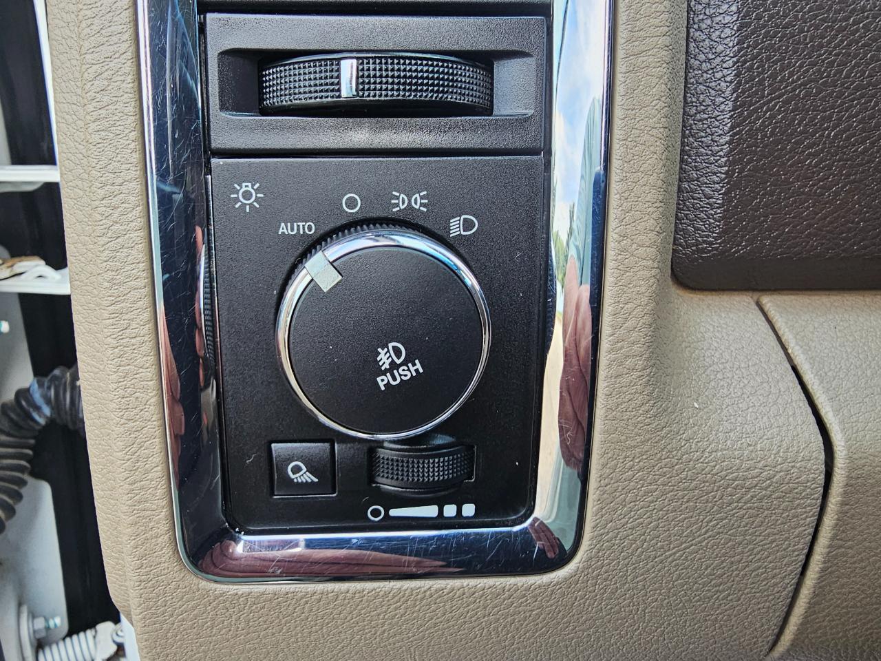 RAM 2500 4WD Crew Cab 149" Laramie Longhorn 2012