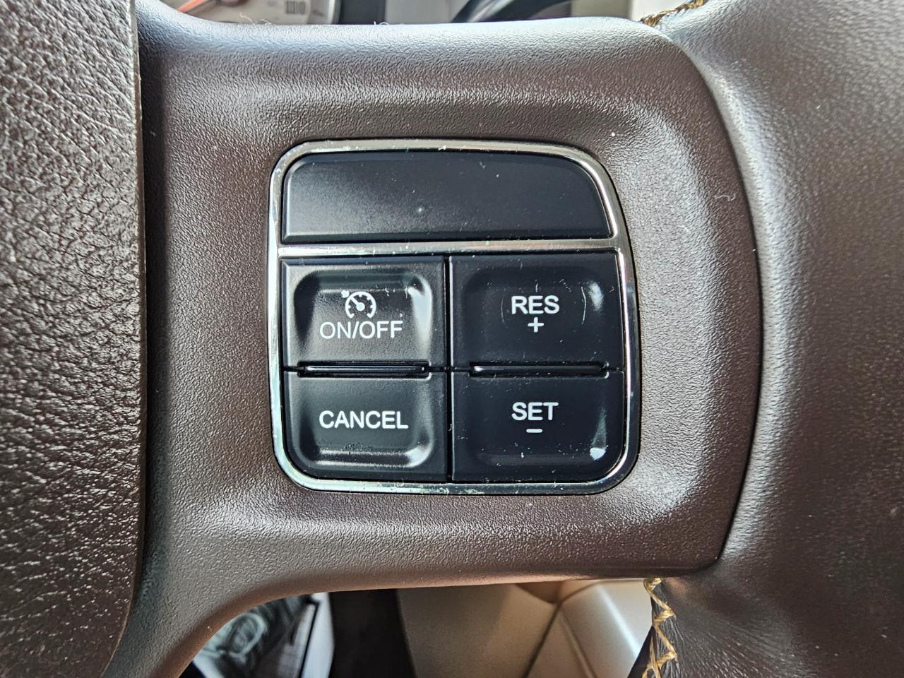 RAM 2500 4WD Crew Cab 149" Laramie Longhorn 2012