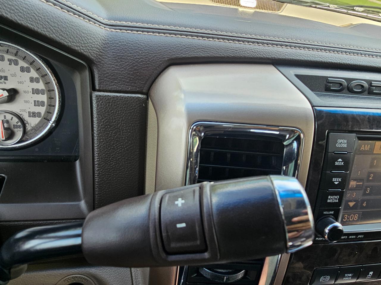 RAM 2500 4WD Crew Cab 149" Laramie Longhorn 2012