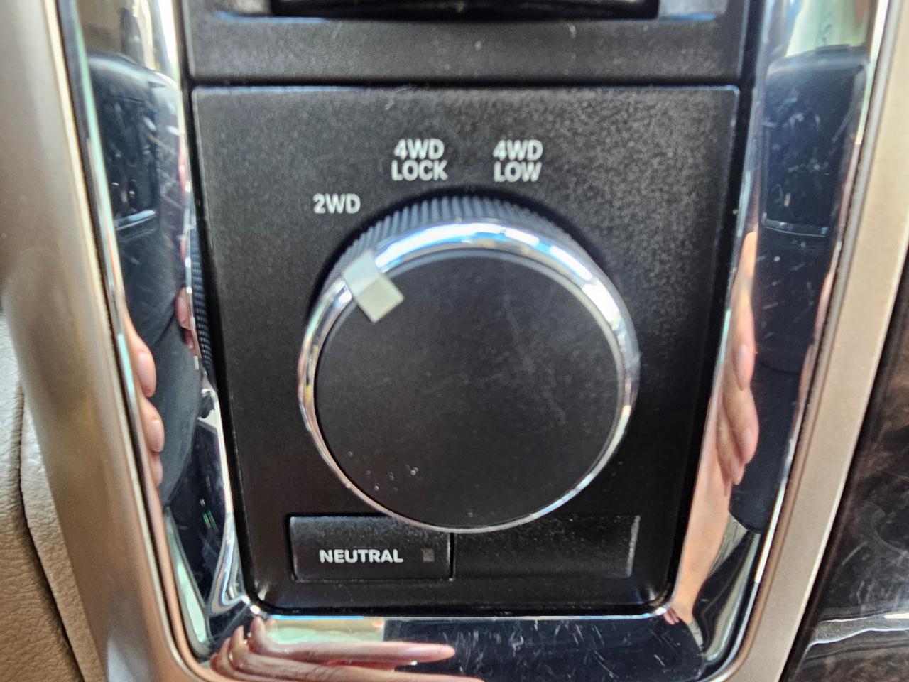 RAM 2500 4WD Crew Cab 149" Laramie Longhorn 2012