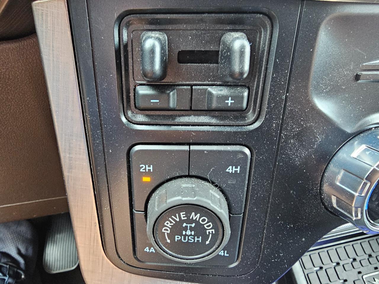 Ford F-150 King Ranch 4WD SuperCrew 5.5' Box 2023