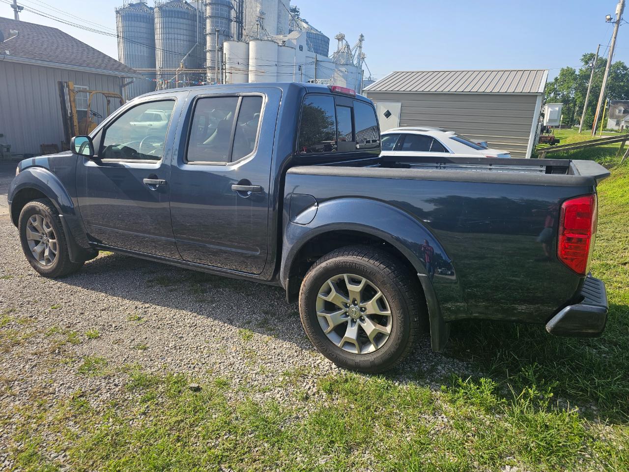 Nissan Frontier Crew Cab 4x4 SV Auto 2020