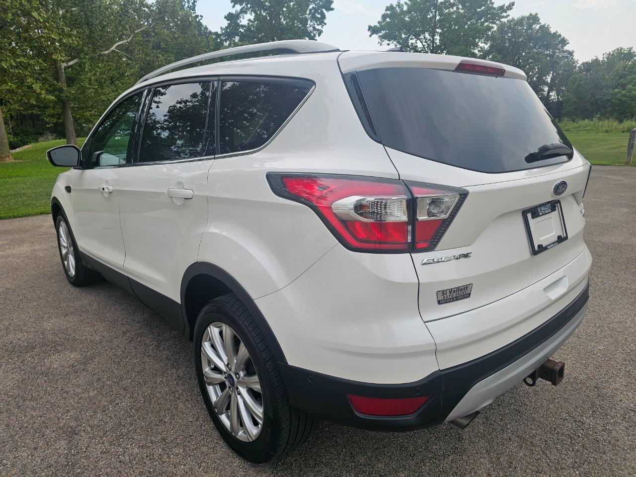 Ford Escape Titanium 4WD 2017