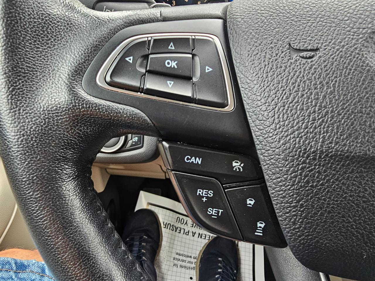 Ford Escape Titanium 4WD 2017