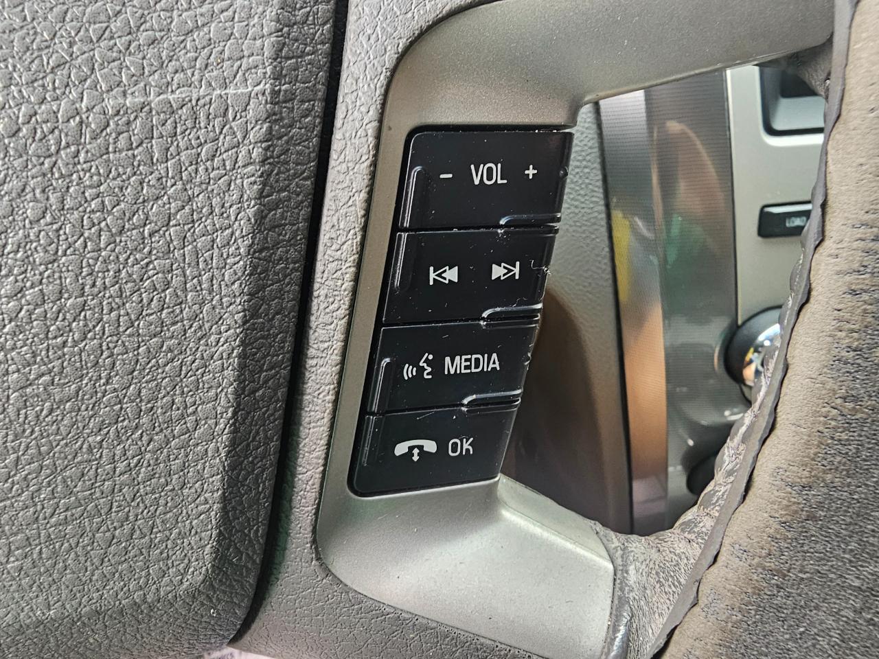 Ford Fusion 4dr Sdn SEL FWD 2012