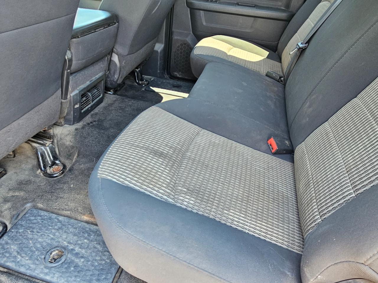 RAM 2500 4WD Crew Cab 149" ST 2011
