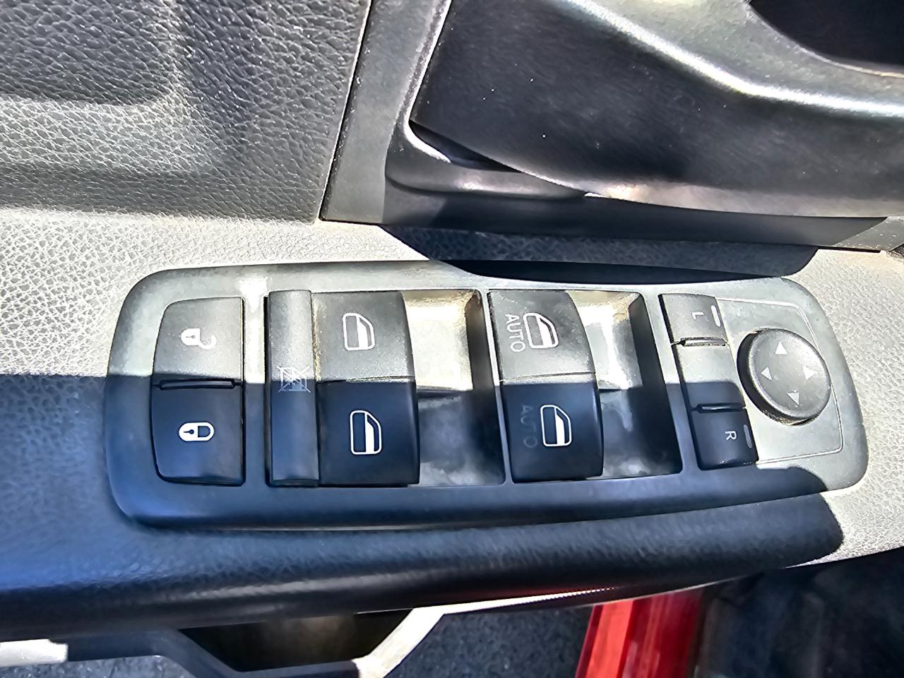 RAM 2500 4WD Crew Cab 149" ST 2011
