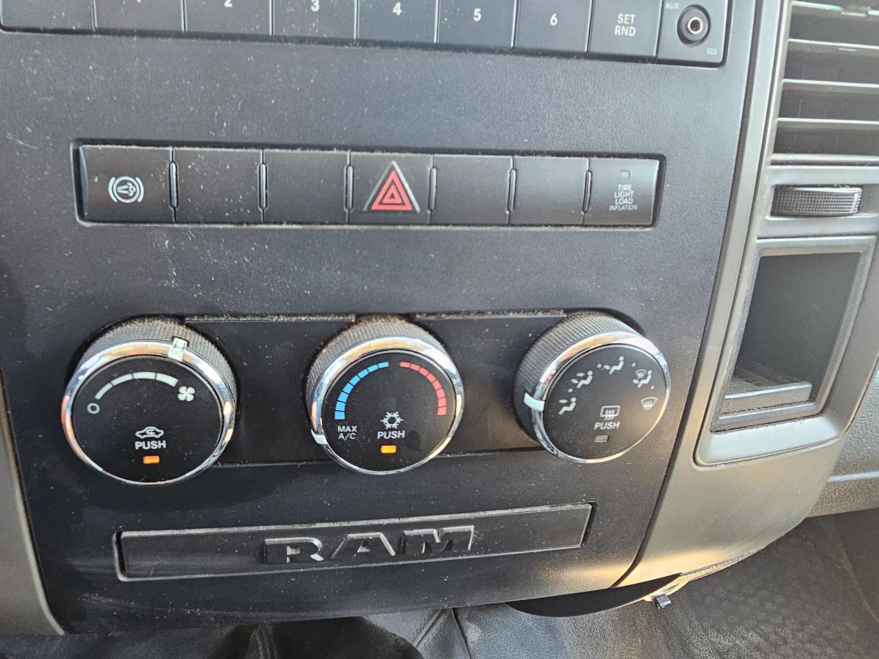 RAM 2500 4WD Crew Cab 149" ST 2011